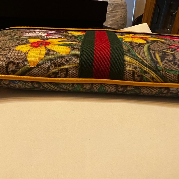 Ophidia Floral GG Supreme Large Clutch Bag - Picture 8 of 14